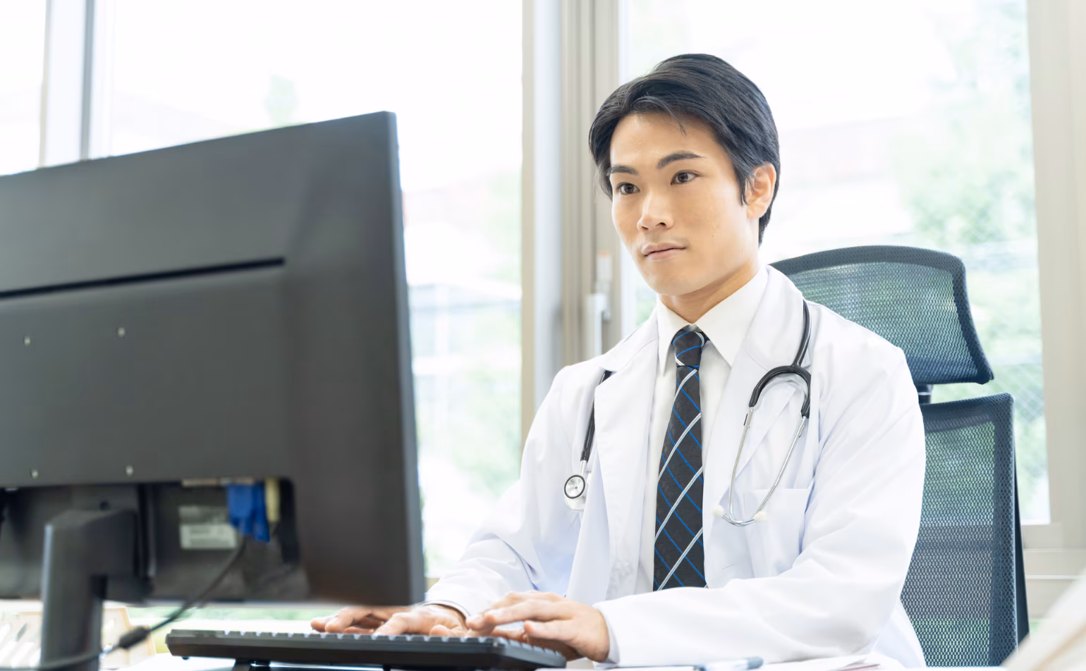 月額のシステム利用料でかかりつけ医と無制限に連携可能